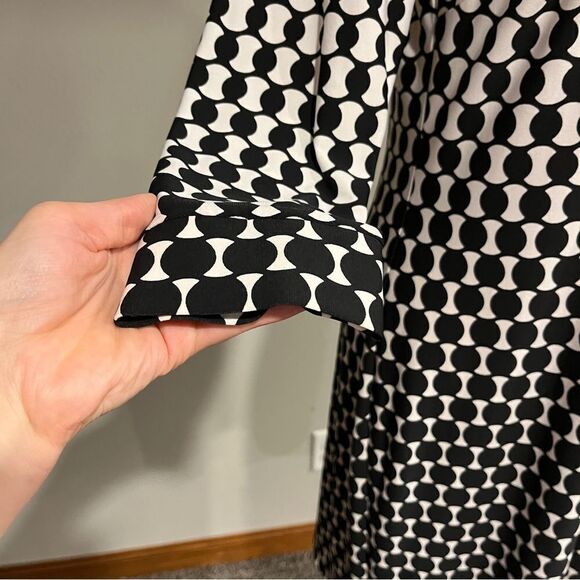 Donna Morgan Black White Geometric Long Sleeve Sheath Dress - Picture 3 of 13